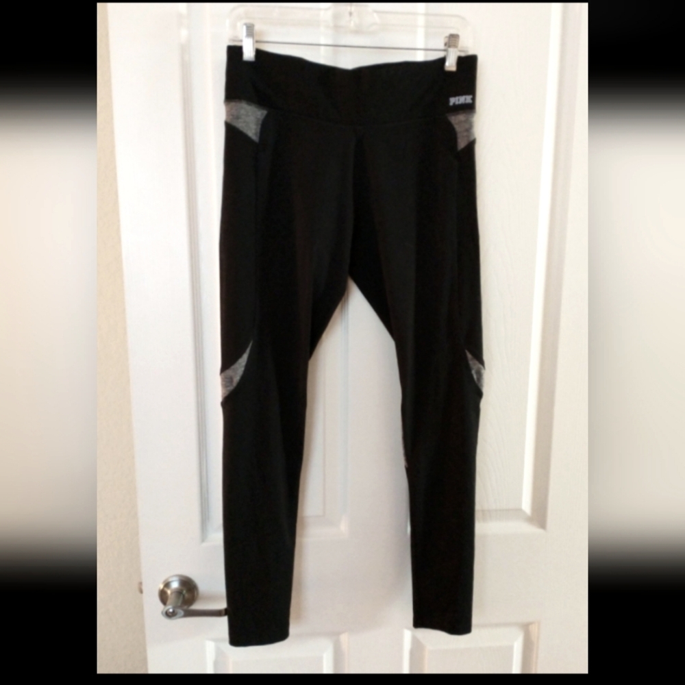 PINK Victoria's Secret Black and Gray Yoga Leggings, Size Medium